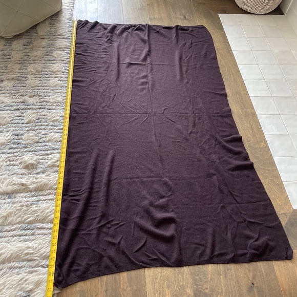 Armand Diradourian 100% Cashmere Travel Wrap Scarf Blanket in Brown with Pouch - Picture 1 of 7